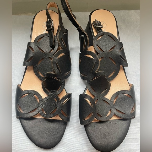 NEMCA SANDAL  IN BLACK - Picture 1 of 6